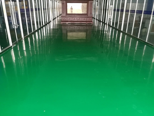 密封固化劑地坪和環(huán)氧地坪有什么不同？